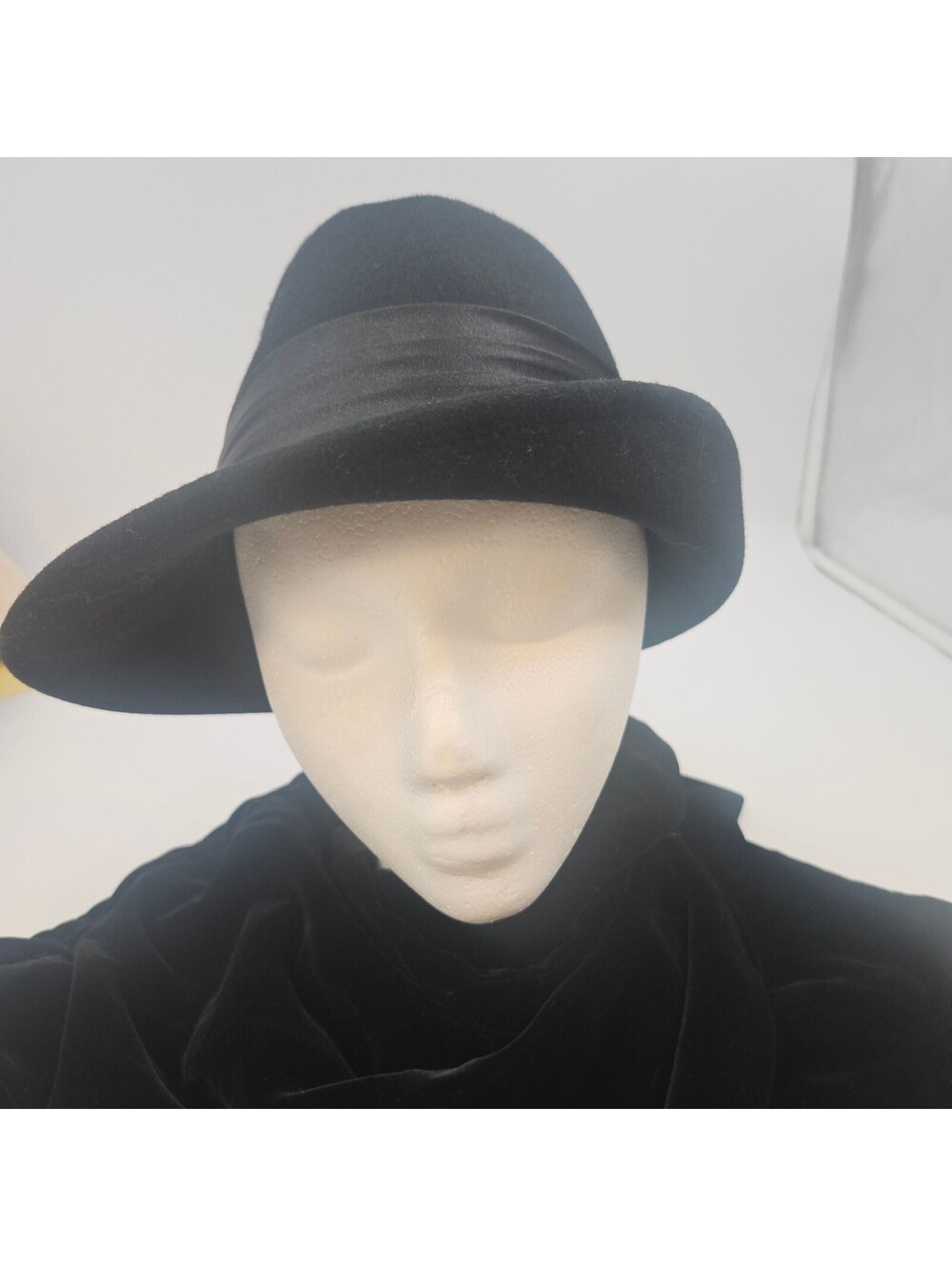 Vintage Nine West Dress Hat Black 100% Wool Fedora Women's 21" circumference